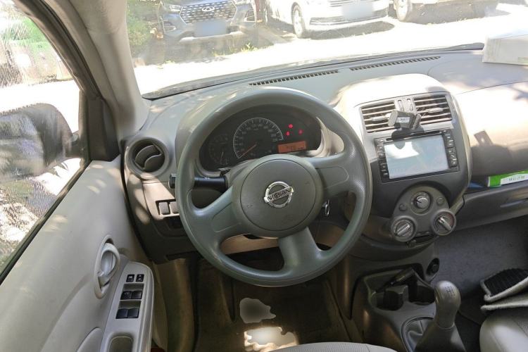 Used Nissan Sunny 2011 1.5XE Manual Comfort Edition Steering Wheel