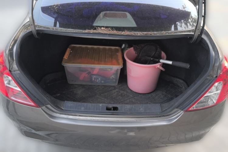 Used Nissan Sunny 2011 1.5XE Manual Comfort Edition Trunk