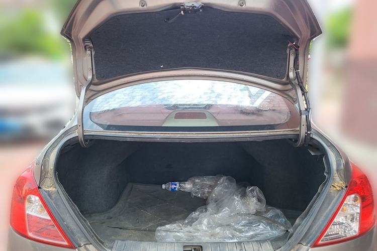 Used Nissan Sunny 2011 1.5XE CVT Comfort Edition Trunk