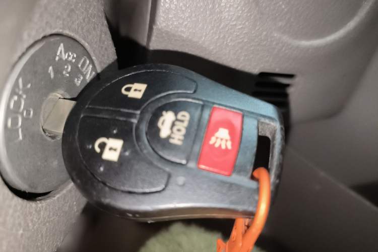 Used Nissan Sunny 2011 1.5XE CVT Comfort Edition Vehicle Key
