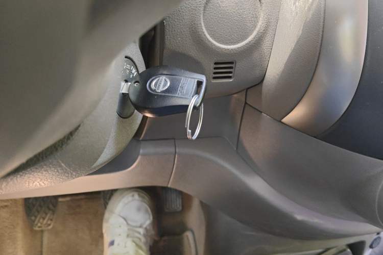 Used Nissan Sunny 2011 1.5XE Manual Comfort Edition Vehicle Key