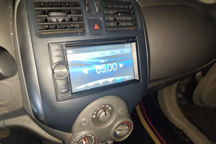 Used Nissan Sunny 2011 1.5XE Manual Comfort Edition Audio And AC Panel