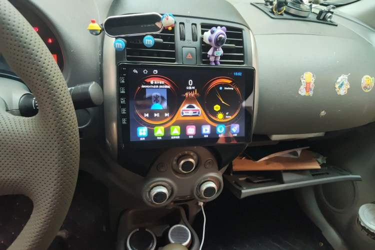 Used Nissan Sunny 2011 1.5XE CVT Comfort Edition Audio And AC Panel