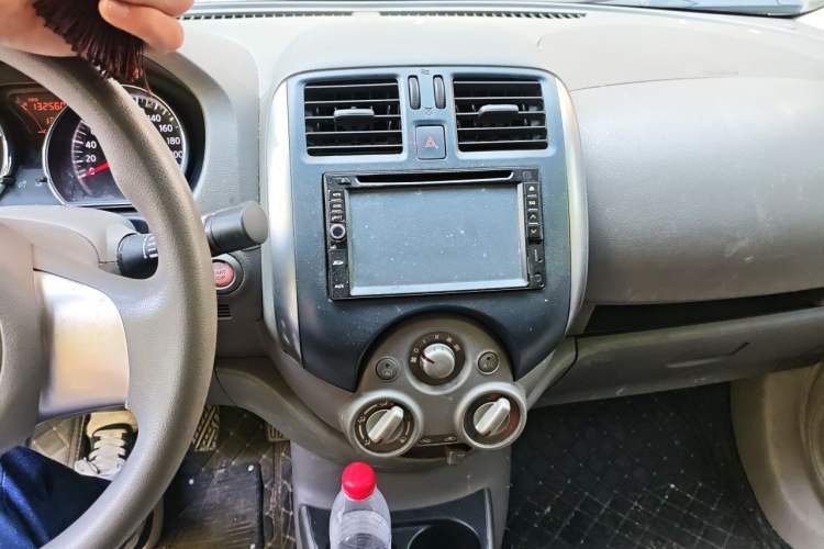 Used Nissan Sunny 2011 1.5XL Manual Deluxe Edition Audio And AC Panel