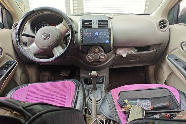 Used Nissan Sunny 2011 1.5XL CVT Luxury Edition Center Console