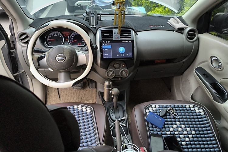 Used Nissan Sunny 2011 1.5XL CVT Luxury Edition Center Console