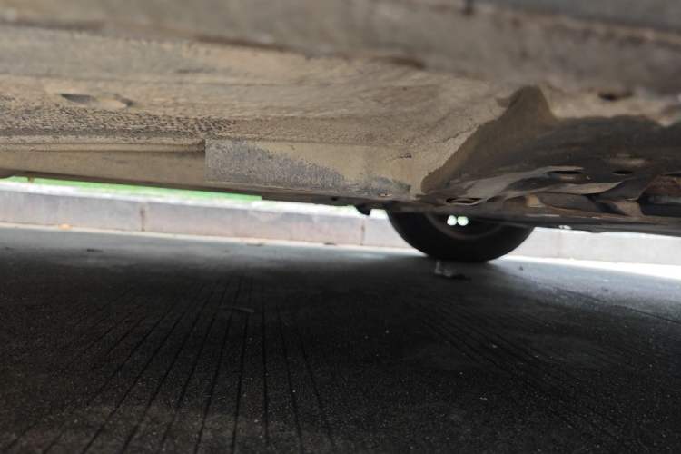 Used Nissan Sunny 2011 1.5XE Manual Comfort Edition Chassis Front Right