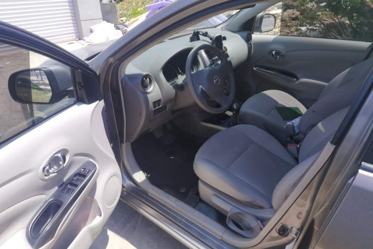 Used Nissan Sunny 2011 1.5XL CVT Luxury Edition Driver Seat