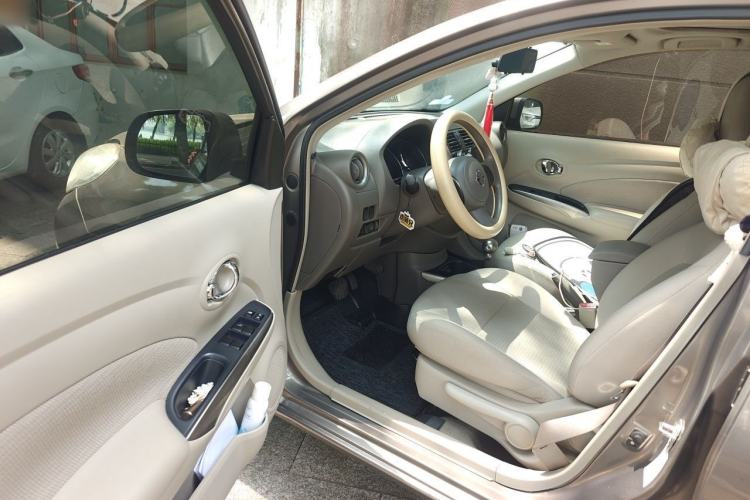 Used Nissan Sunny 2011 1.5XL CVT Luxury Edition Driver Seat