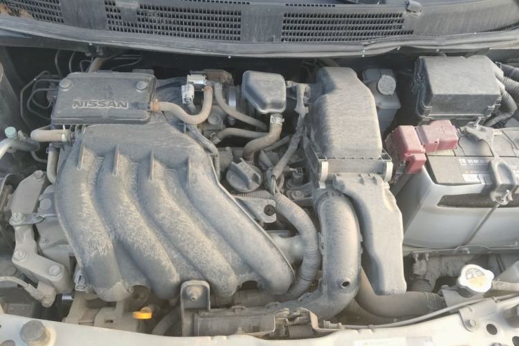 Used Nissan Sunny 2011 1.5XE Manual Comfort Edition Engine Bay
