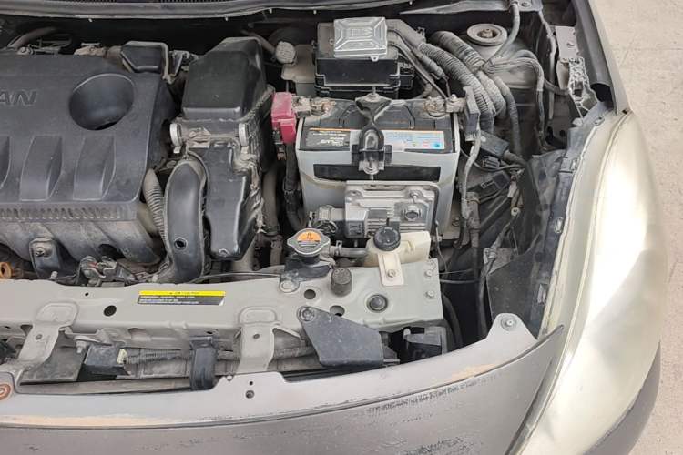 Used Nissan Sunny 2011 1.5XV CVT Deluxe Edition Engine Bay Left