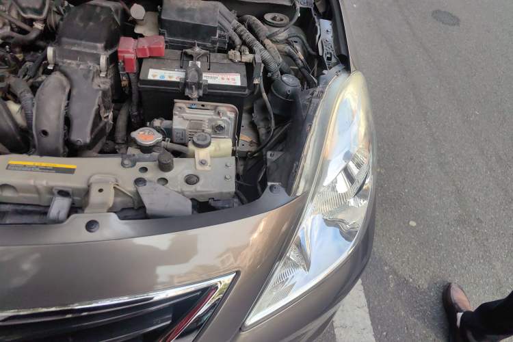 Used Nissan Sunny 2011 1.5XE CVT Comfort Edition Engine Bay Left