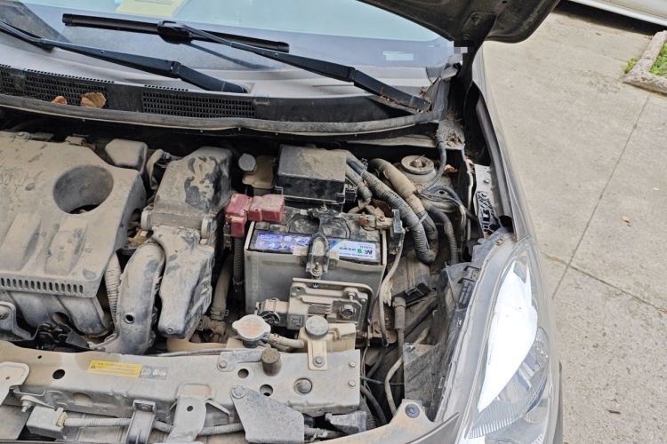 Used Nissan Sunny 2011 1.5XL CVT Luxury Edition Engine Bay Left