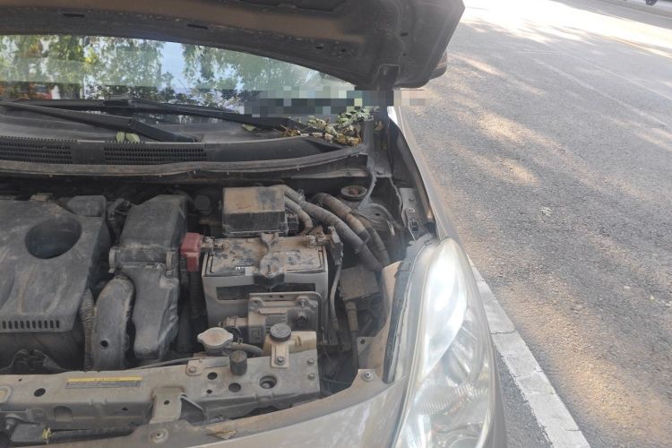 Used Nissan Sunny 2011 1.5XL CVT Luxury Edition Engine Bay Left
