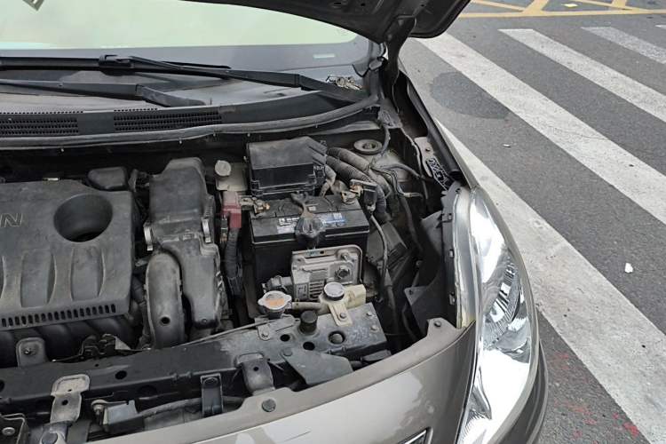 Used Nissan Sunny 2011 1.5XL CVT Luxury Edition Engine Bay Left