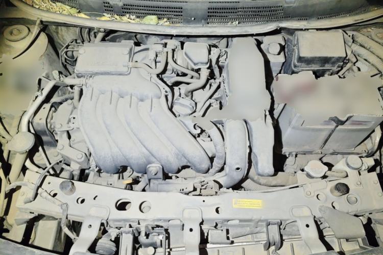 Used Nissan Sunny 2011 1.5XE Manual Comfort Edition Engine Bay