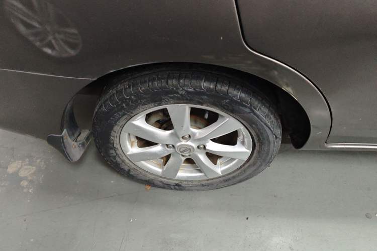 Used Nissan Sunny 2011 1.5XE CVT Comfort Edition Exterior 2