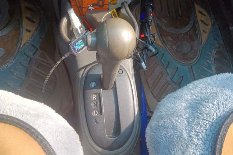 Used Nissan Sunny 2011 1.5XE CVT Comfort Edition Gear Lever