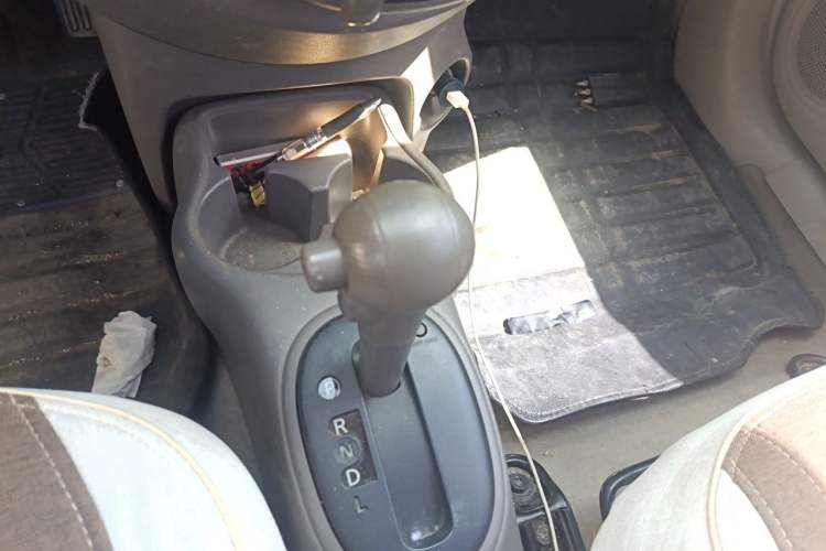 Used Nissan Sunny 2011 1.5XE CVT Comfort Edition Gear Lever