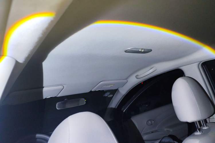 Used Nissan Sunny 2011 1.5XE Manual Comfort Edition Headliner