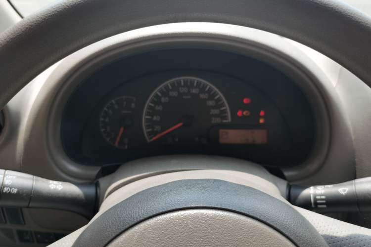 Used Nissan Sunny 2011 1.5XE CVT Comfort Edition Instrument Cluster