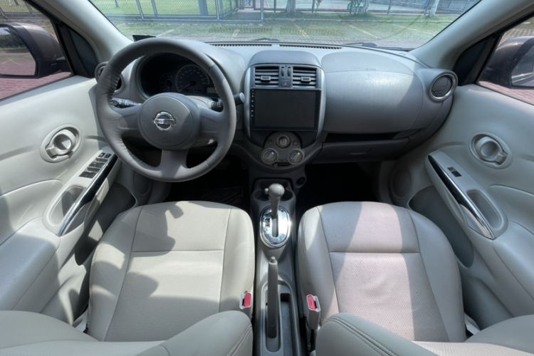 Used Nissan Sunny 2011 1.5XE CVT Comfort Edition Interior 4