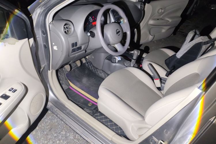Used Nissan Sunny 2011 1.5XE Manual Comfort Edition Left Front Seat