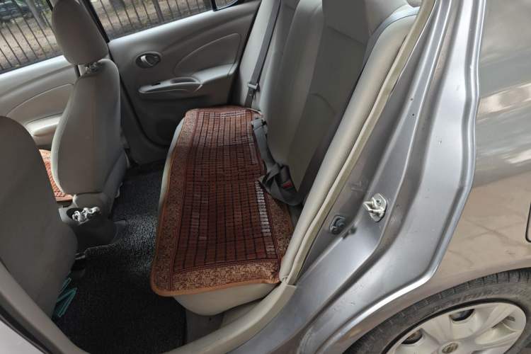 Used Nissan Sunny 2011 1.5XE Manual Comfort Edition Left Rear Seat
