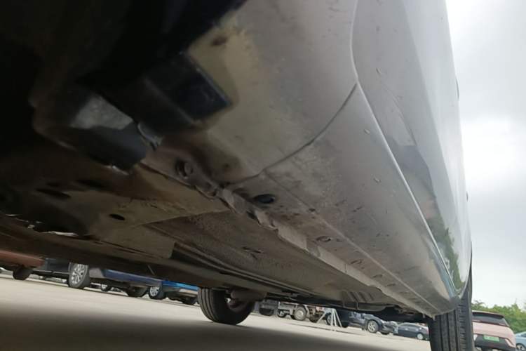 Used Nissan Sunny 2011 1.5XL CVT Luxury Edition Left Side Sill