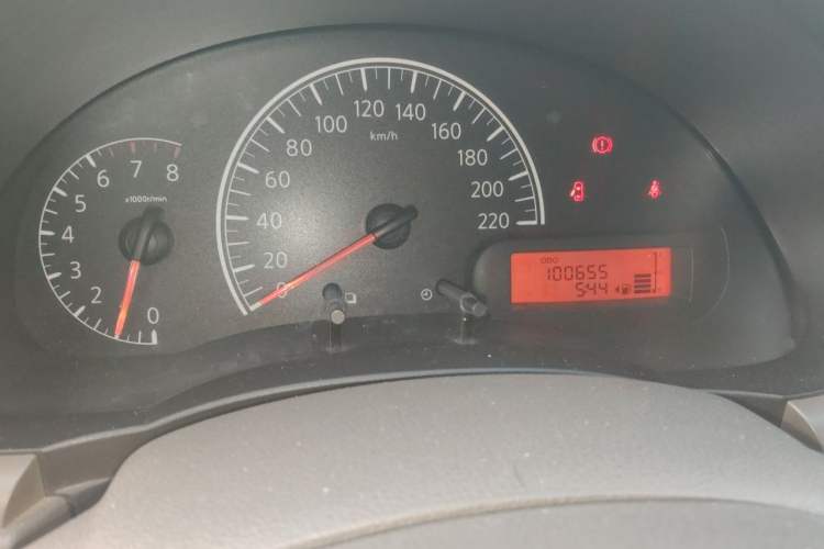 Used Nissan Sunny 2011 1.5XE Manual Comfort Edition Odometer Close Up