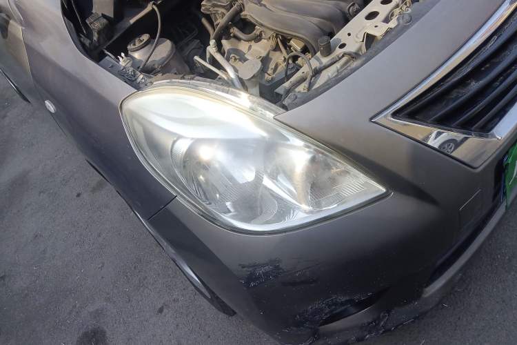 Used Nissan Sunny 2011 1.5XE CVT Comfort Edition Right Front Headlight