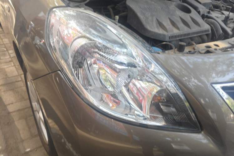 Used Nissan Sunny 2011 1.5XL CVT Luxury Edition Right Front Headlight