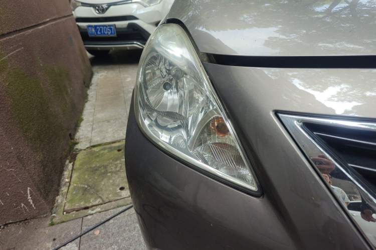 Used Nissan Sunny 2011 1.5XL CVT Luxury Edition Right Front Headlight