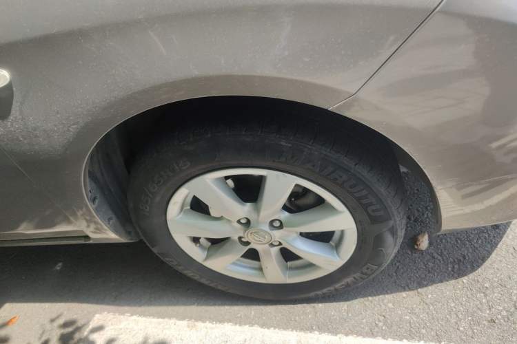 Used Nissan Sunny 2011 1.5XL CVT Luxury Edition Right Front Wheel Hub