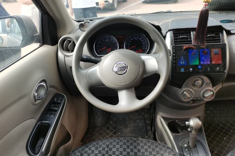 Used Nissan Sunny 2011 1.5XL CVT Luxury Edition Steering Wheel