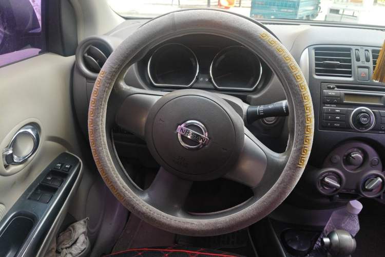 Used Nissan Sunny 2011 1.5XL CVT Luxury Edition Steering Wheel