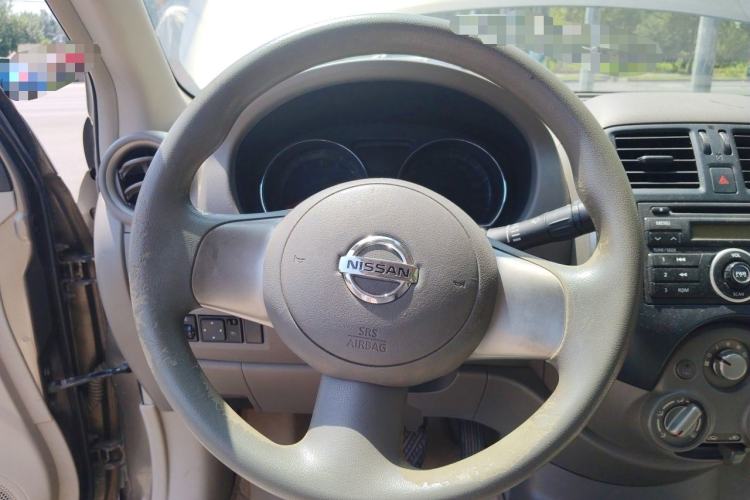 Used Nissan Sunny 2011 1.5XL CVT Luxury Edition Steering Wheel