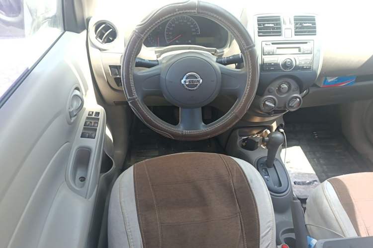 Used Nissan Sunny 2011 1.5XE CVT Comfort Edition Steering Wheel