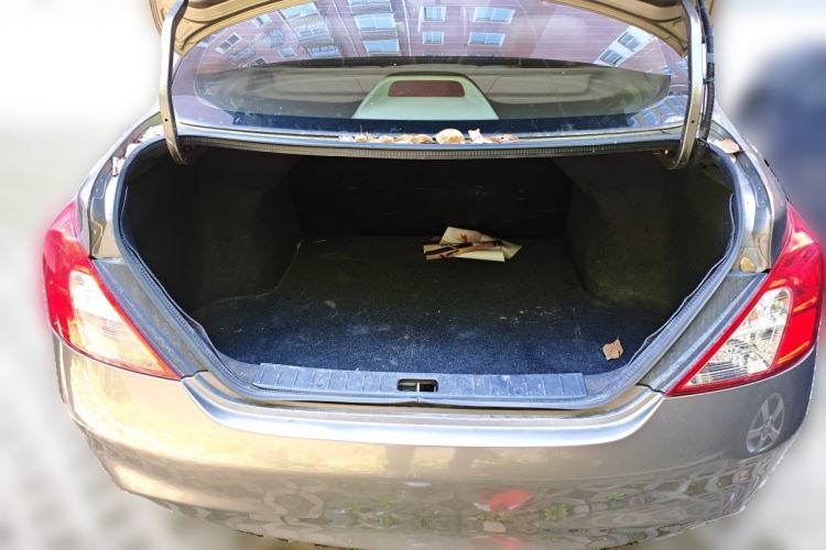 Used Nissan Sunny 2011 1.5XL Manual Deluxe Edition Trunk