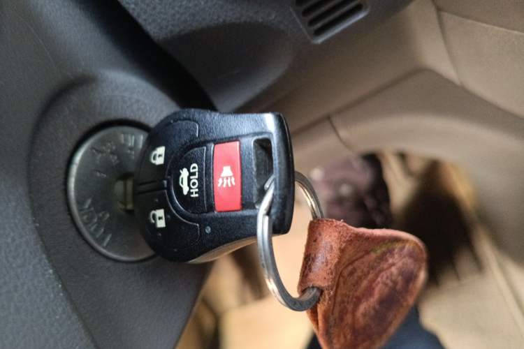 Used Nissan Sunny 2011 1.5XE CVT Comfort Edition Vehicle Key