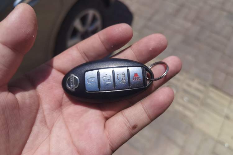 Used Nissan Sunny 2011 1.5XL CVT Luxury Edition Vehicle Key