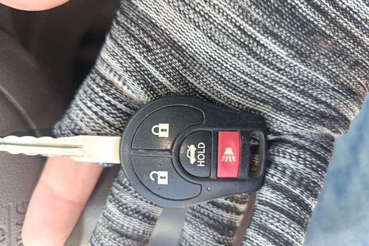 Used Nissan Sunny 2011 1.5XE CVT Comfort Edition Vehicle Key