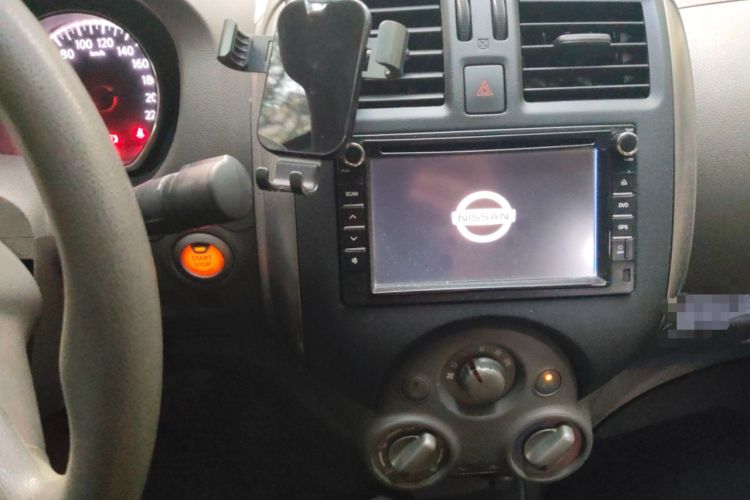 Used Nissan Sunny 2011 1.5XL CVT Luxury Edition Audio And AC Panel