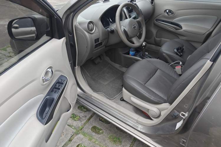 Used Nissan Sunny 2011 1.5XL CVT Luxury Edition Driver Seat