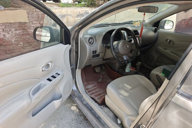 Used Nissan Sunny 2011 1.5XE CVT Comfort Edition Driver Seat