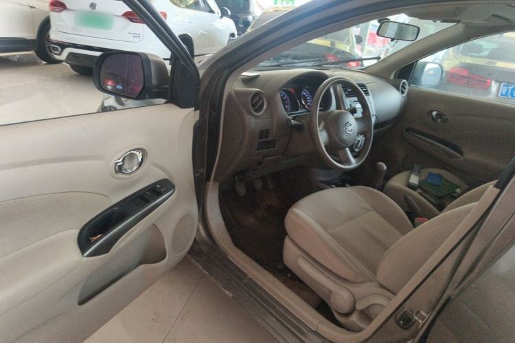 Used Nissan Sunny 2011 1.5XL Manual Deluxe Edition Driver Seat