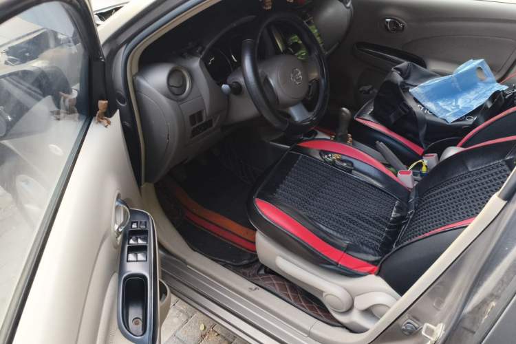 Used Nissan Sunny 2011 1.5XL Manual Deluxe Edition Driver Seat
