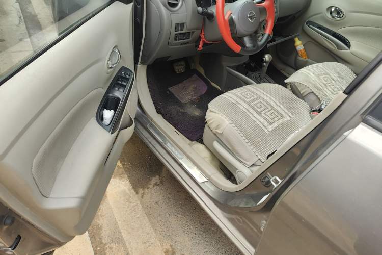 Used Nissan Sunny 2011 1.5XL CVT Luxury Edition Driver Seat