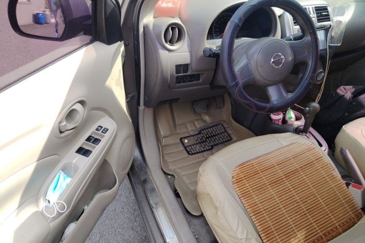 Used Nissan Sunny 2011 1.5XE CVT Comfort Edition Driver Seat