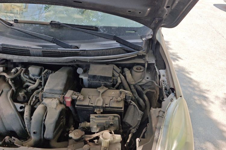 Used Nissan Sunny 2011 1.5XE CVT Comfort Edition Engine Bay Left